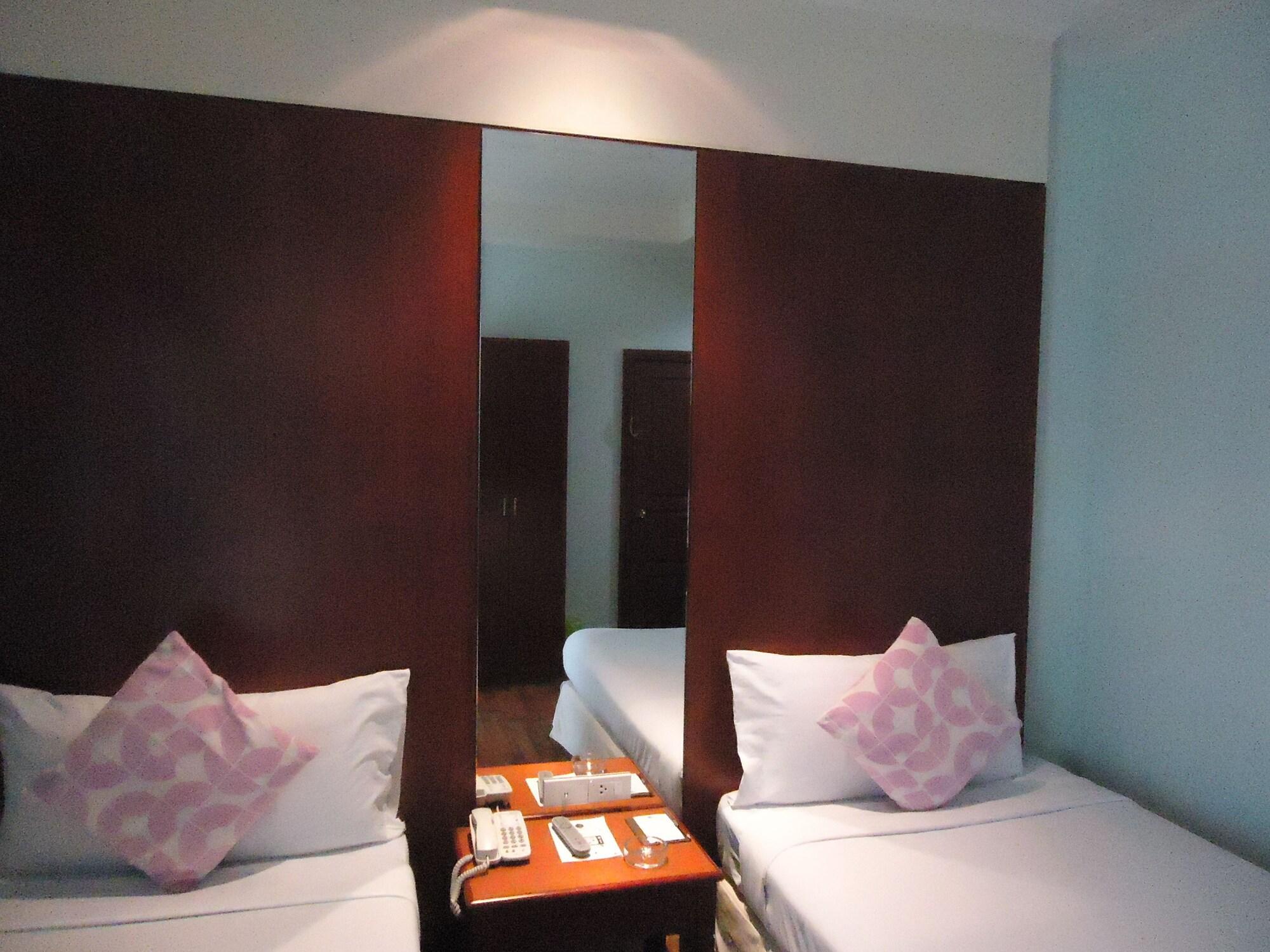 Calypzo Bangkok Hotel Ngoại thất bức ảnh